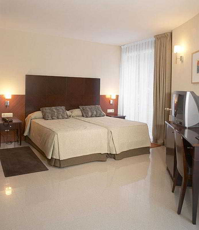 Hotel Mu La Cortinada Номер фото