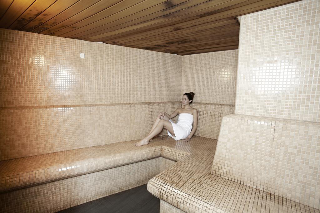 Hotel Mu La Cortinada Екстер'єр фото
